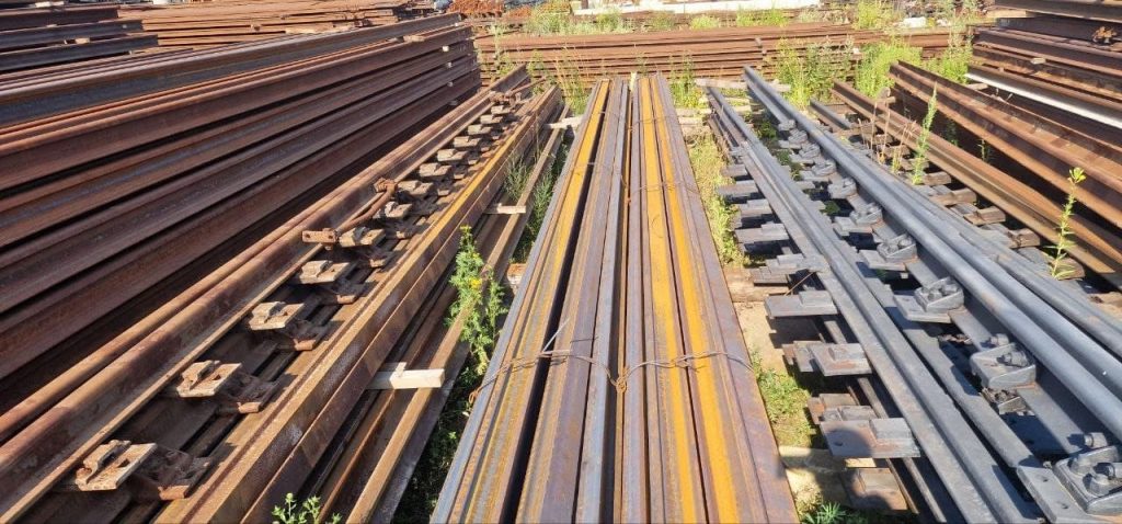 Рельсы Р43, подкладки Д43, накладки 1Р43 и 2Р43 - продажа новых, резервных и б/у